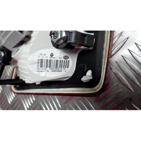 Feu arriere secondaire droit (feux) RENAULT TWINGO 2 PHASE 2 d’occasion