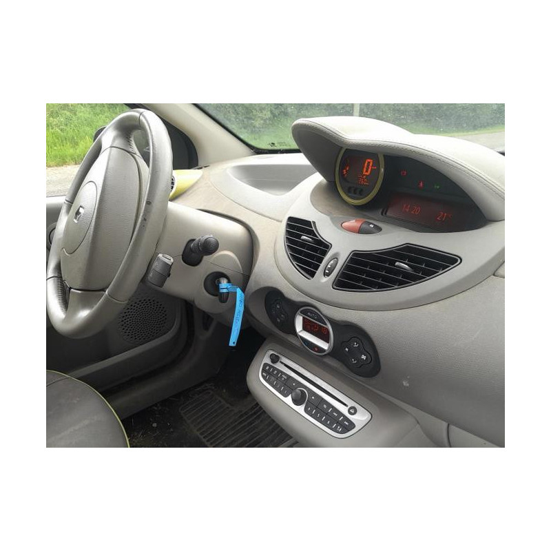 Feu arriere secondaire droit (feux) RENAULT TWINGO 2 PHASE 2 d’occasion