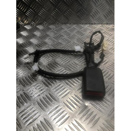 Attache ceinture avant droit TOYOTA AVENSIS 2 PHASE 1 d’occasion