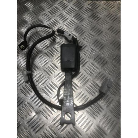Attache ceinture avant gauche TOYOTA AVENSIS 2 PHASE 1 d’occasion