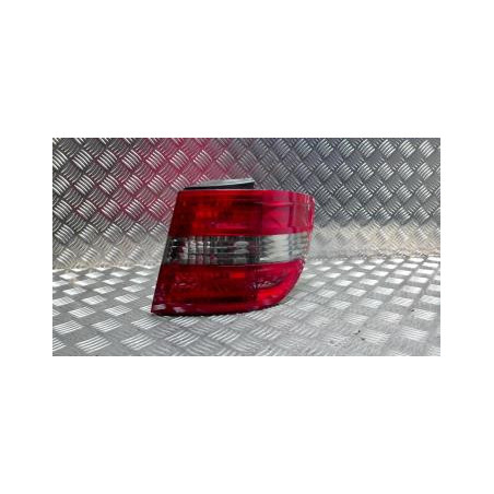 Feu arriere principal droit (feux) MERCEDES CLASSE B 245 PHASE 1 d’occasion