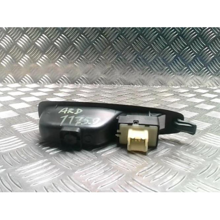Interrupteur de leve vitre arriere droit RENAULT CAPTUR 1 PHASE 1 d’occasion