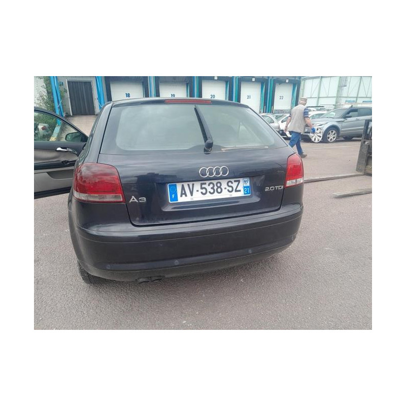 Bouton de coffre AUDI A3 2 PHASE 1 d’occasion
