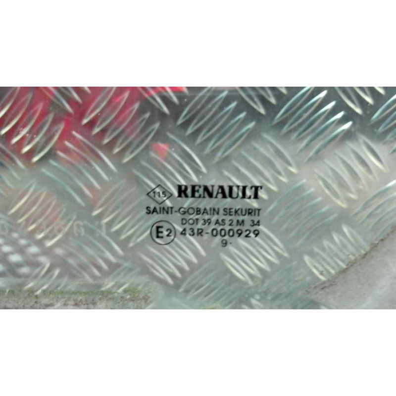 Vitre avant gauche RENAULT KANGOO 2 PHASE 1 d’occasion