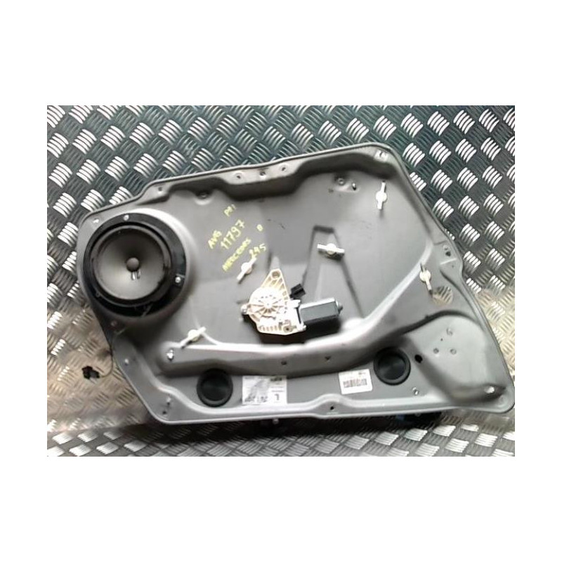Leve vitre electrique avant gauche MERCEDES CLASSE B 245 PHASE 1 d’occasion