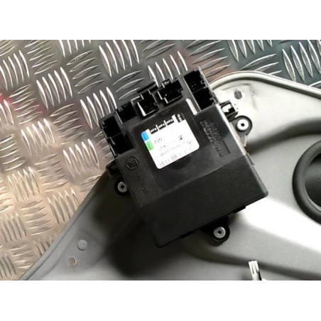 Leve vitre electrique avant droit MERCEDES CLASSE B 245 PHASE 1 d’occasion