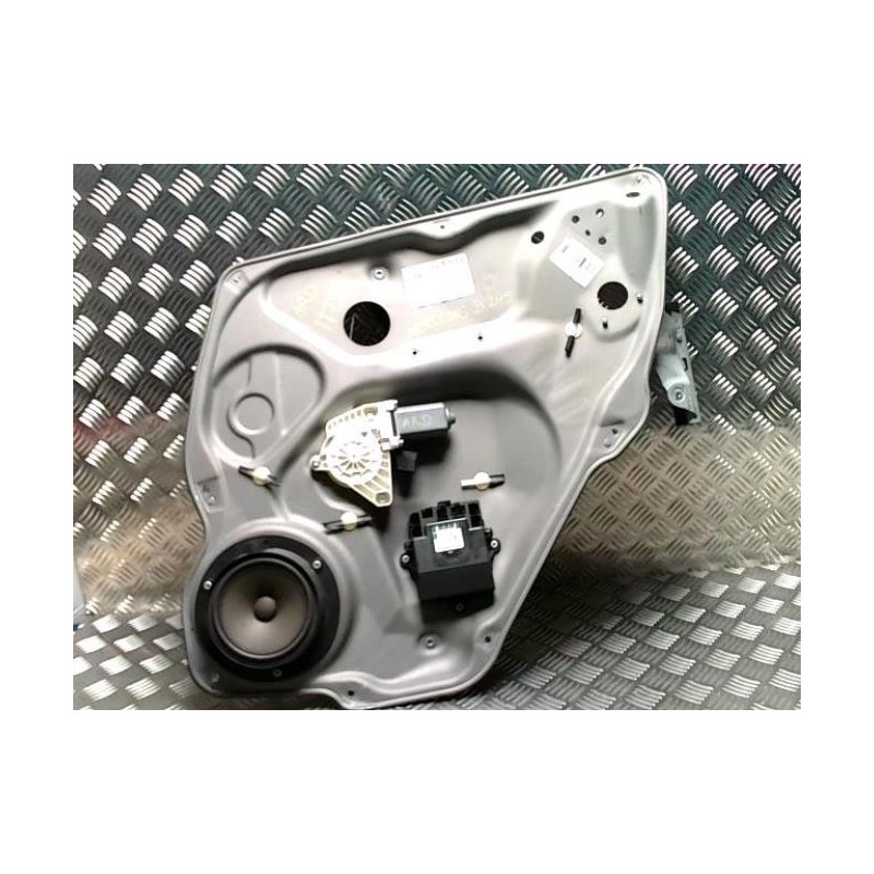 Leve vitre electrique arriere droit MERCEDES CLASSE B 245 PHASE 1 d’occasion
