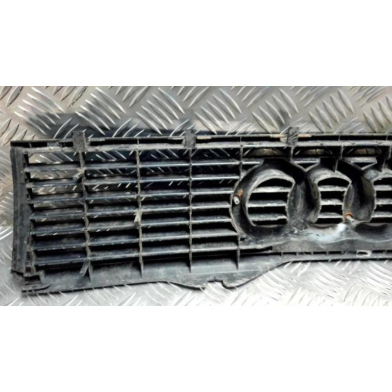 Calandre AUDI 80 3 PHASE 1 d’occasion