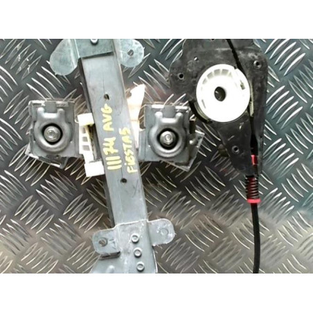 Leve vitre electrique avant gauche FORD FIESTA 5 PHASE 2 d’occasion