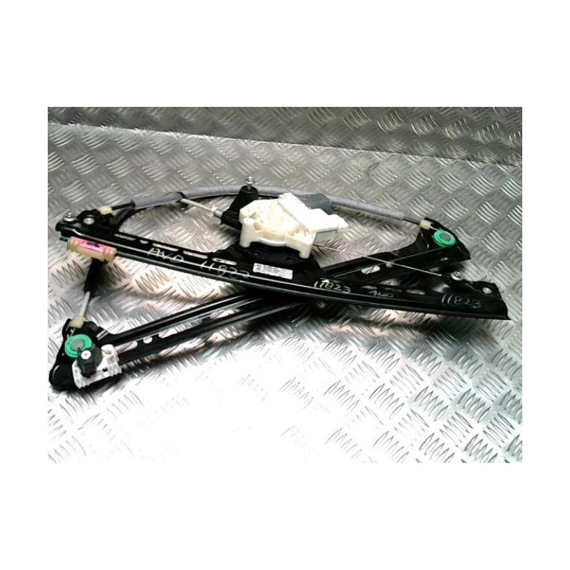 Leve vitre electrique avant droit CITROEN C4 PICASSO 2 PHASE 1 d’occasion