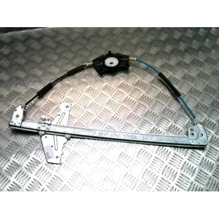 Leve vitre electrique avant droit PEUGEOT 307 PHASE 2 BREAK d’occasion