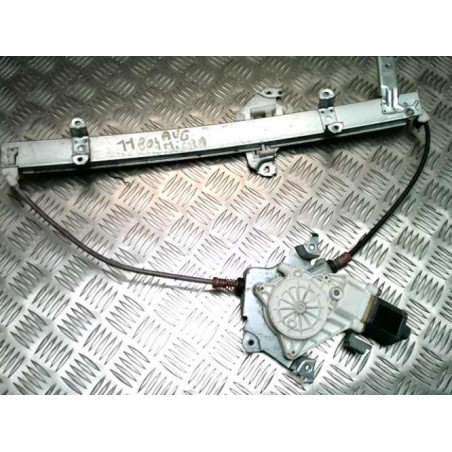 Leve vitre electrique avant gauche NISSAN MICRA 3 PHASE 2 d’occasion