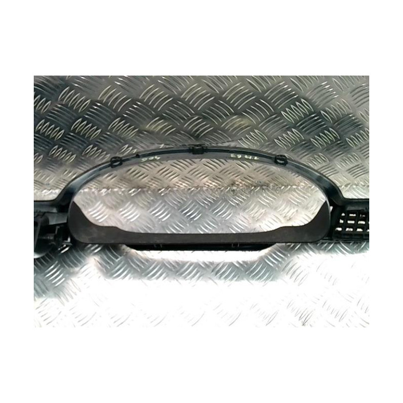 Aerateur tableau de bord PEUGEOT 406 COUPE d’occasion
