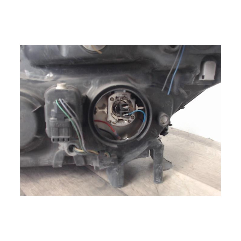Optique avant principal droit (feux)(phare) RENAULT SCENIC 1 PHASE 2 d’occasion