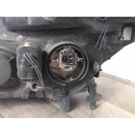 Optique avant principal droit (feux)(phare) RENAULT SCENIC 1 PHASE 2 d’occasion