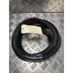 Joint de porte arriere droite DACIA DUSTER 2 PHASE 1 d’occasion