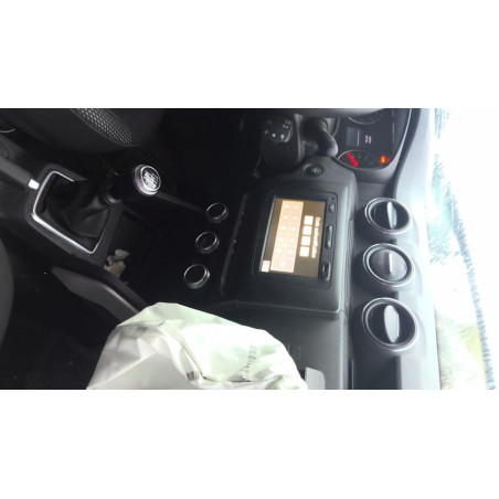 Attache ceinture arriere droit DACIA DUSTER 2 PHASE 1 d’occasion