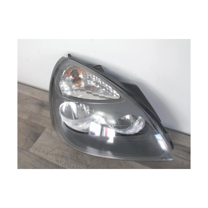 Optique avant principal droit (feux)(phare) RENAULT CLIO 2 CAMPUS PHASE 1 d’occasion