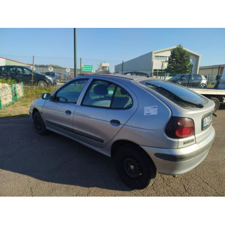 Optique avant principal droit (feux)(phare) RENAULT MEGANE 1 PHASE 1 d’occasion