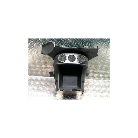 Console central (interieur plastique) MITSUBISHI OUTLANDER 2 PHASE 2 d’occasion