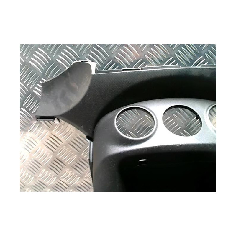 Console central (interieur plastique) MITSUBISHI OUTLANDER 2 PHASE 2 d’occasion