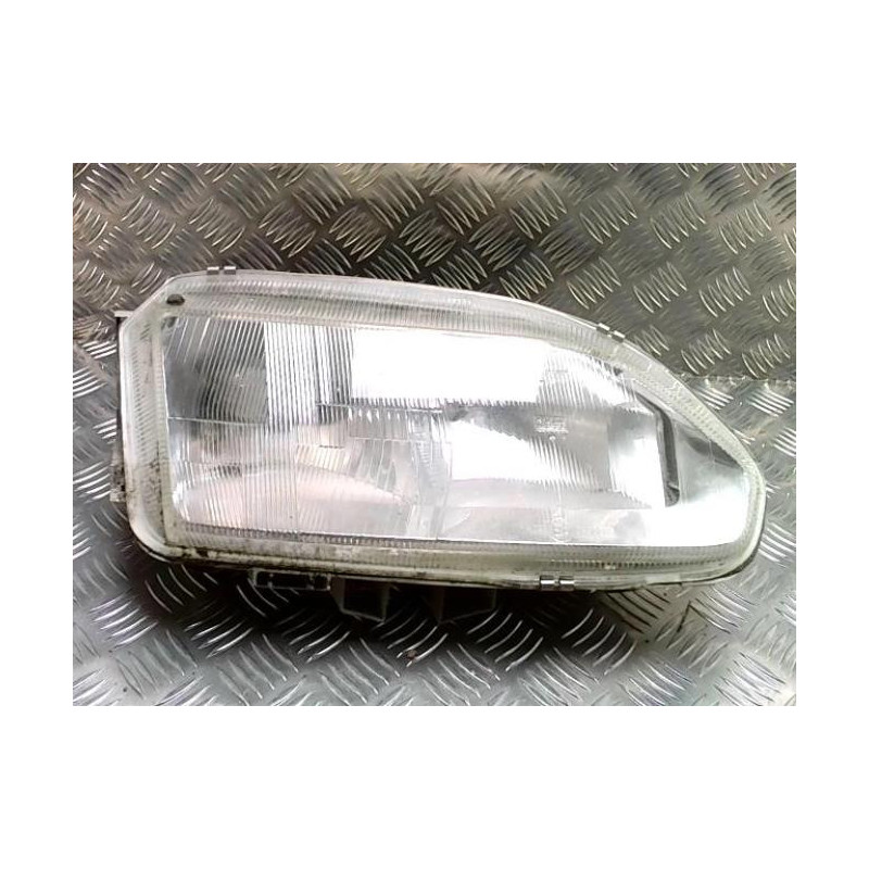 Optique avant principal droit (feux)(phare) RENAULT SAFRANE PHASE 1 d’occasion