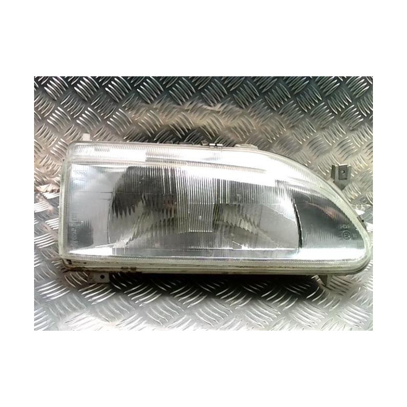 Optique avant principal droit (feux)(phare) RENAULT R19 PHASE 2 d’occasion