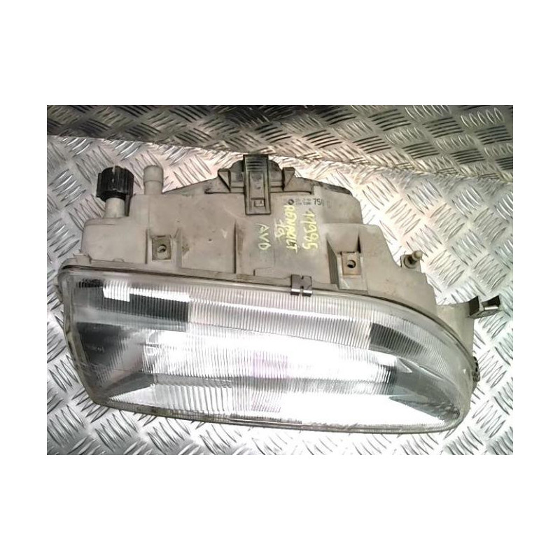 Optique avant principal droit (feux)(phare) RENAULT R19 PHASE 2 d’occasion