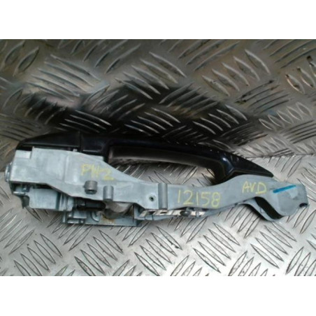 Poignee porte avant droit PEUGEOT 208 1 PHASE 2 d’occasion