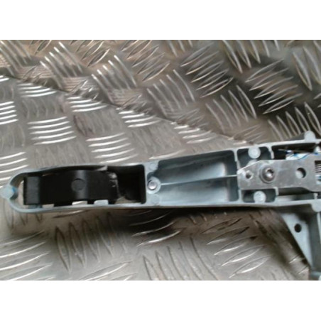 Poignee porte avant gauche PEUGEOT 208 1 PHASE 2 d’occasion