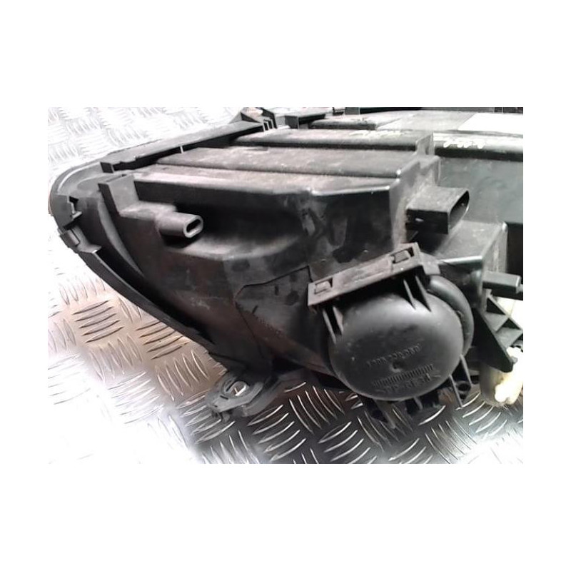 Optique avant principal gauche (feux)(phare) MERCEDES CLASSE B 245 PHASE 1 d’occasion