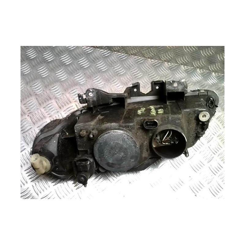 Optique avant principal droit (feux)(phare) RENAULT LAGUNA 1 PHASE 2 d’occasion