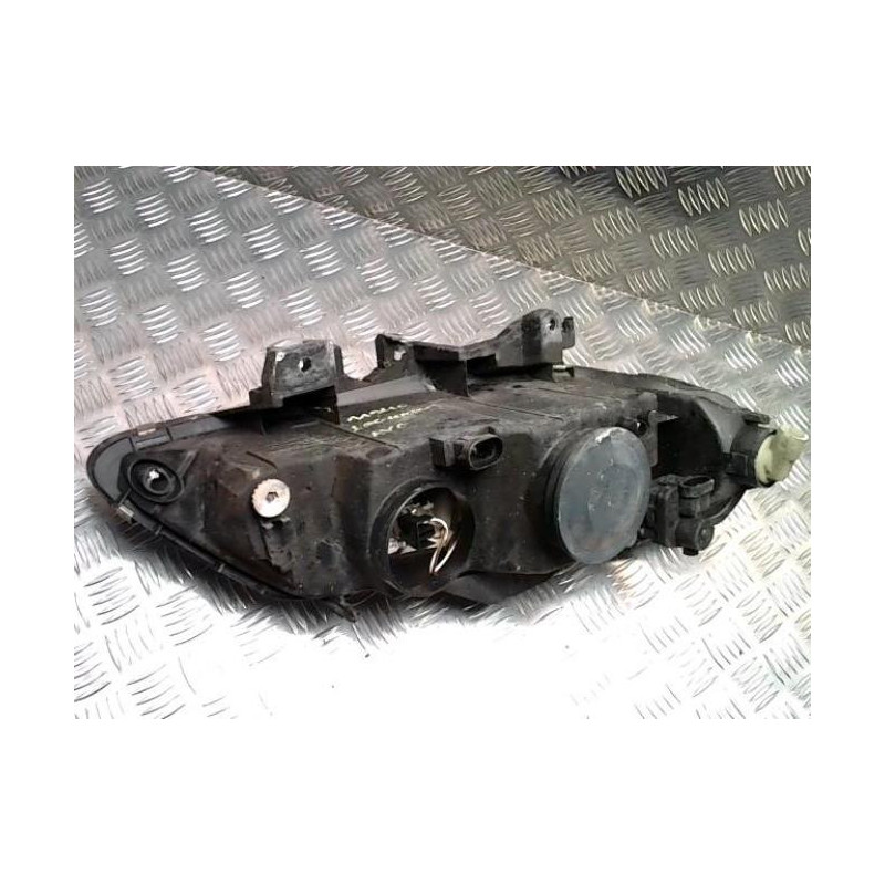 Optique avant principal gauche (feux)(phare) RENAULT LAGUNA 1 PHASE 2 d’occasion