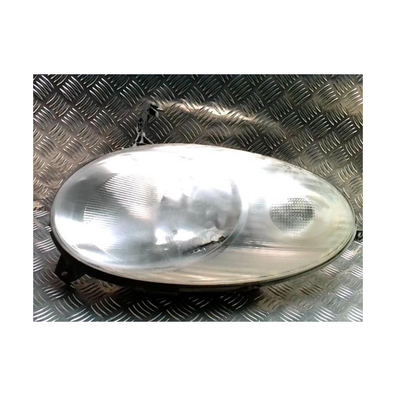 Optique avant principal droit (feux)(phare) NISSAN MICRA 3 PHASE 2 d’occasion