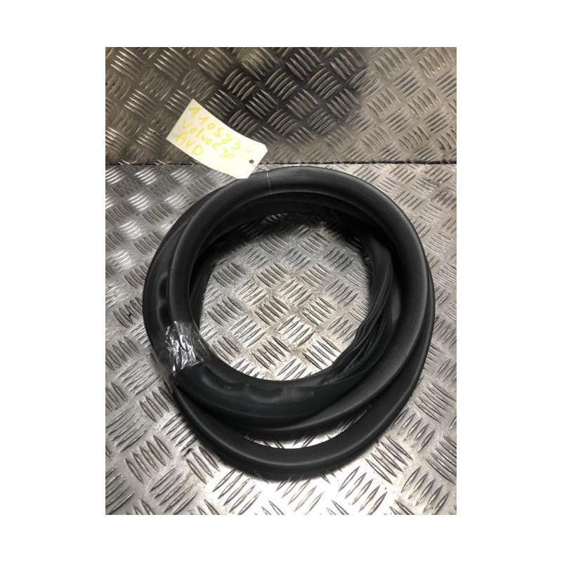 Joint de porte avant droite VOLVO C 30 PHASE 1 d’occasion