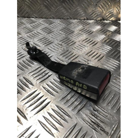 Attache ceinture avant droit CITROEN NEMO d’occasion