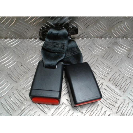 Attache ceinture arriere droit PEUGEOT 208 1 PHASE 2 d’occasion