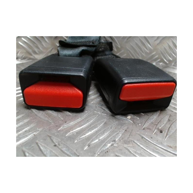 Attache ceinture arriere droit PEUGEOT 208 1 PHASE 2 d’occasion