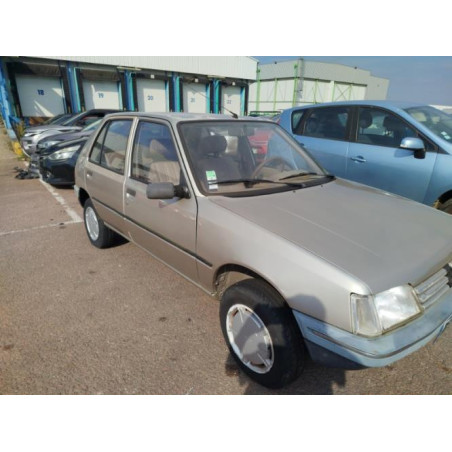 Optique avant principal gauche (feux)(phare) PEUGEOT 205 PHASE 2 d’occasion