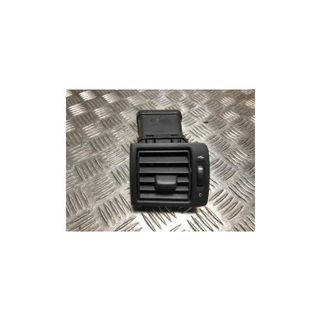 Aerateur tableau de bord avant gauche VOLVO C 30 PHASE 1 d’occasion