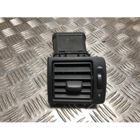 Aerateur tableau de bord avant gauche VOLVO C 30 PHASE 1 d’occasion