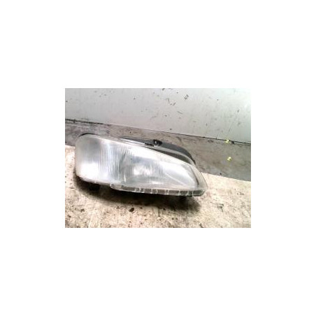 Optique avant principal droit (feux)(phare) PEUGEOT 106 PHASE 2 d’occasion