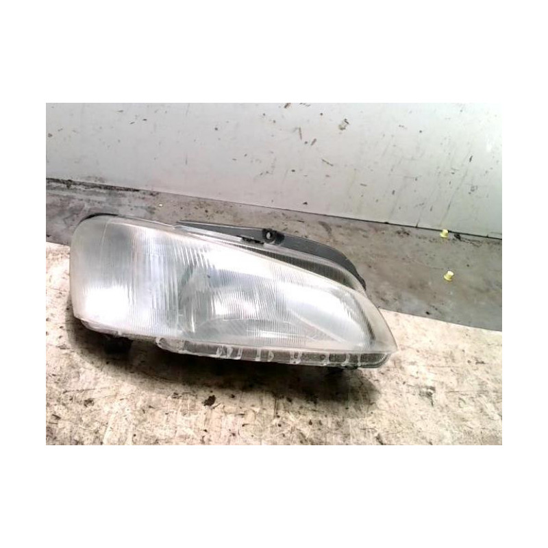 Optique avant principal droit (feux)(phare) PEUGEOT 106 PHASE 2 d’occasion