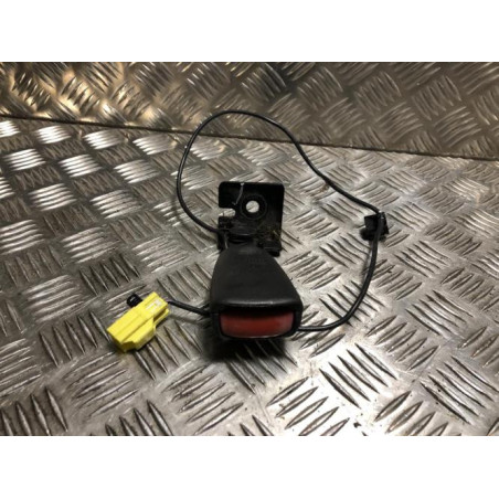 Attache ceinture arriere droit VOLVO C 30 PHASE 1 d’occasion