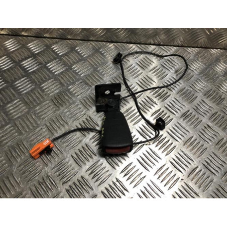 Attache ceinture arriere gauche VOLVO C 30 PHASE 1 d’occasion