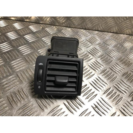Aerateur tableau de bord avant droit VOLVO C 30 PHASE 1 d’occasion
