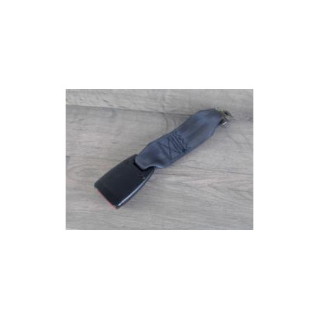 Attache ceinture arriere droit SUZUKI GRAND VITARA 1 d’occasion
