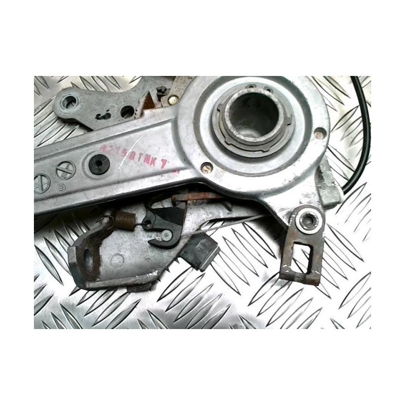 Pedalier MERCEDES CLASSE CLK 208 PHASE 1 COUPE d’occasion