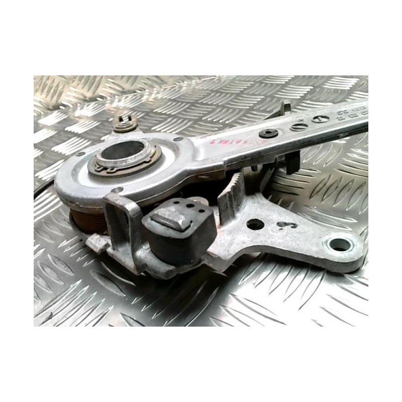 Pedalier MERCEDES CLASSE CLK 208 PHASE 1 COUPE d’occasion