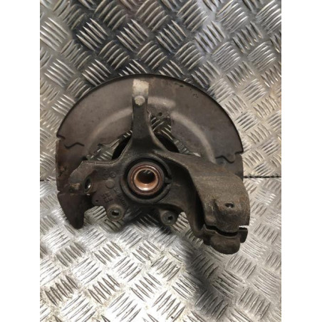 Fusee avant gauche VOLVO C 30 PHASE 1 d’occasion
